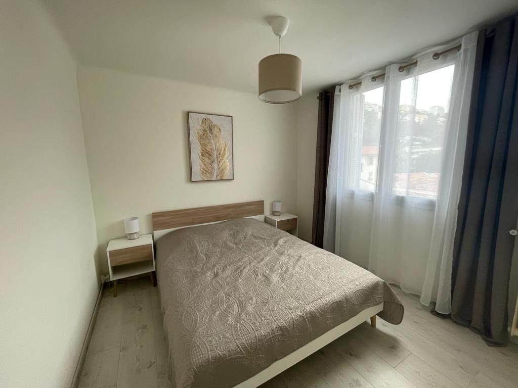 Apartment F2 Lumineux 8 Min A Pieds De La *